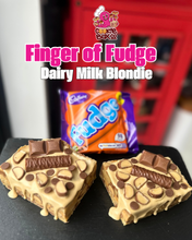 Load image into Gallery viewer, Finger of Fudge Cadburys Classic
