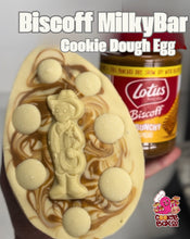 Load image into Gallery viewer, Cookie Box Biscoff MilkyBar Egg