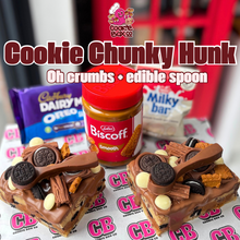 Load image into Gallery viewer, Oh Crumbs Chunky Hunk and edible spoon with Oreo
