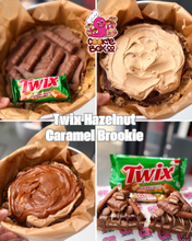 Load image into Gallery viewer, Twix Hazelnut Caramel Brookie
