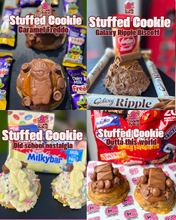 Load image into Gallery viewer, Stuffed Cookies (choose flavour)

