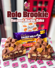 Load image into Gallery viewer, Rolo Brookie Slice
