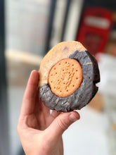 Load image into Gallery viewer, Jaffa Cake Digestive
