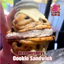 Load image into Gallery viewer, Oreo Everest
