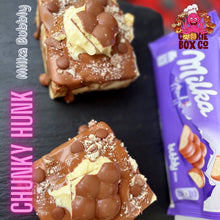Load image into Gallery viewer, Milka Bubbly Chunky Hunk
