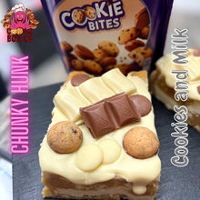 Load image into Gallery viewer, Best of Both "Cookies" Chunky Hunk
