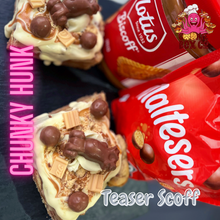 Load image into Gallery viewer, Teaser Scoff Chunky Hunk
