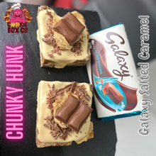 Load image into Gallery viewer, Galaxy Blonde Salted Caramel Chunky Hunk
