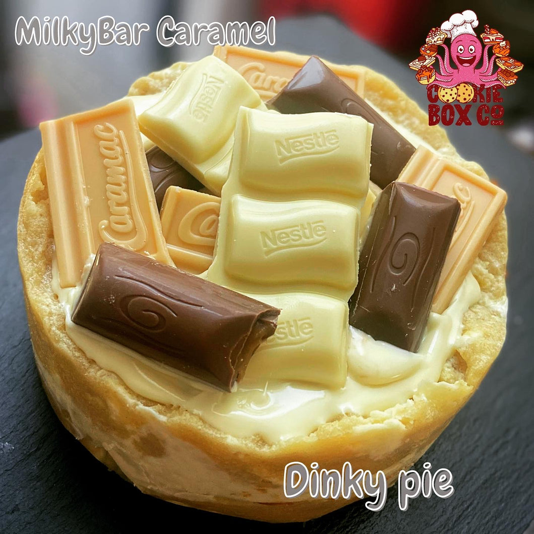 MilkyBar Galaxy Caramel Dinky Pie